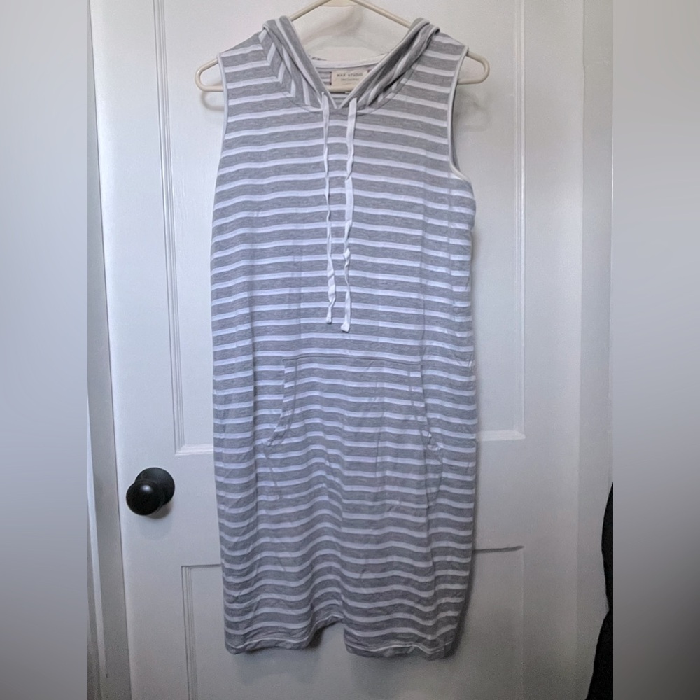 Max Studio Weekend dress